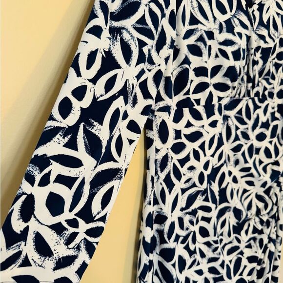 Lauren Ralph Lauren Blue Sheath Dress with 3/4 Sleeves - Picture 3 of 10